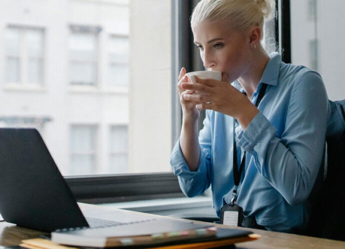 office22-1024x580-690x498-690x498-1